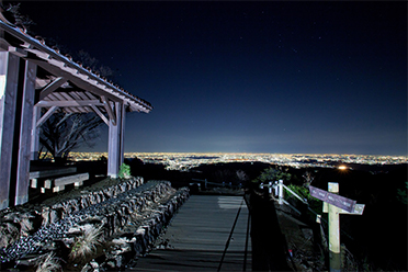 日の出山